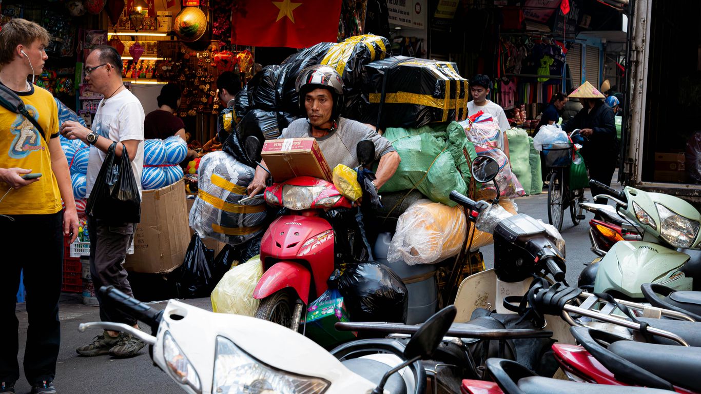 Baigou luggage wholesale market