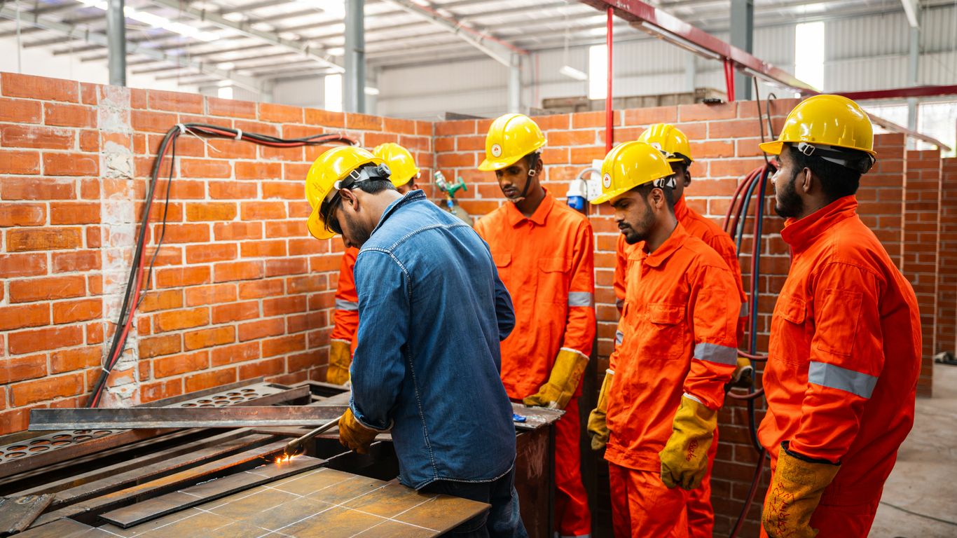 Caminhos de crescimento na Produção Industrial
