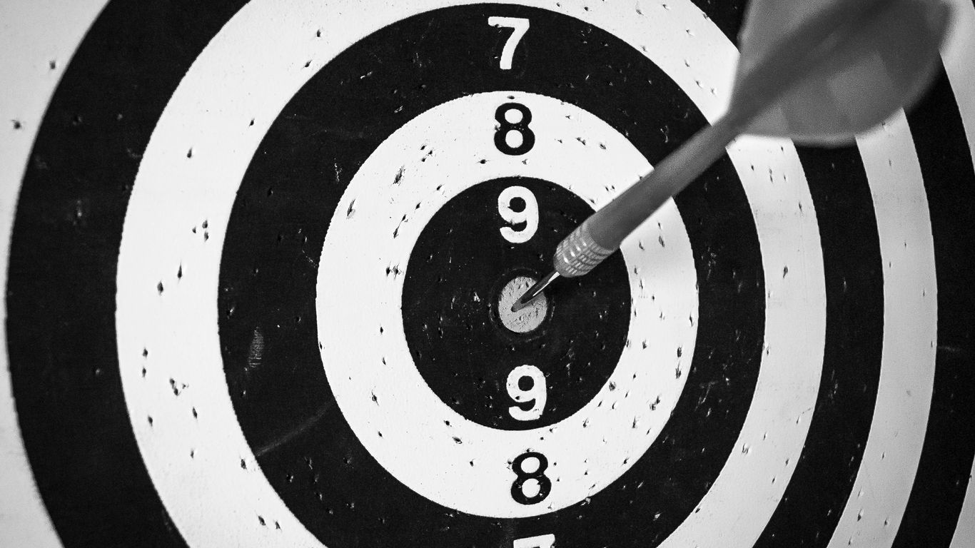 Coordinating outreach with target account lists