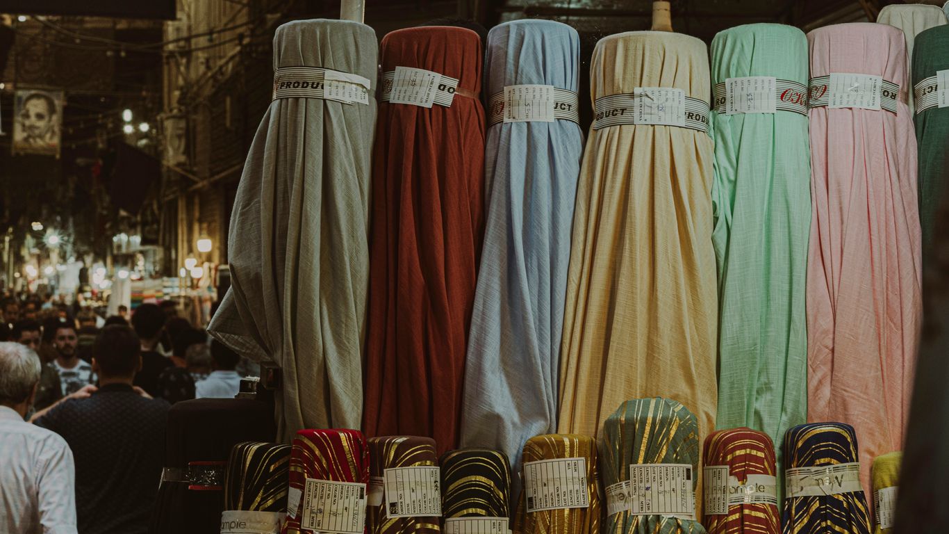 Wholesale fabric supplier rolls