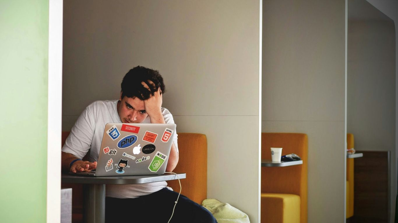 Human factor in cybersecurity and digital risk