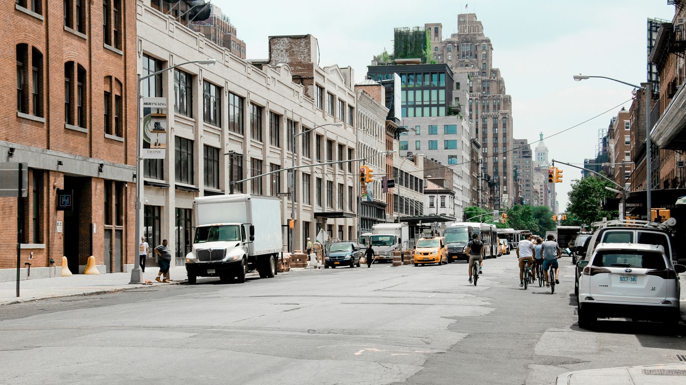 Urban traffic and terminal logistics
