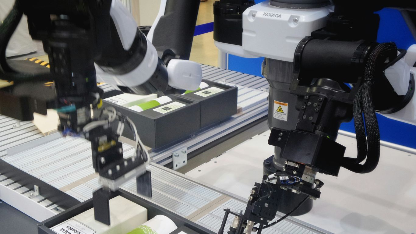 Collaborative robot assisting warehouse workers