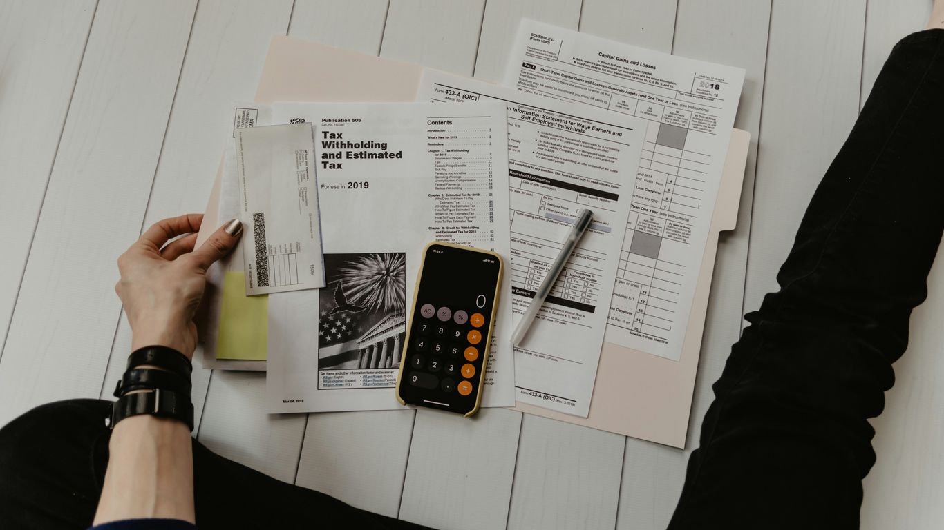 A complete guide to understanding each student loan income driven repayment plan