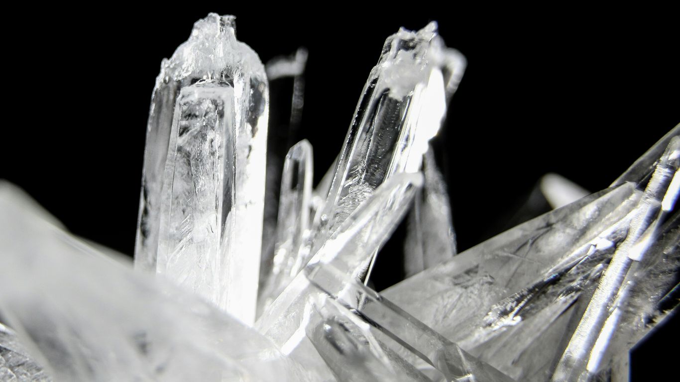 Crystal clear acrylic showcases provide unparalleled visibility