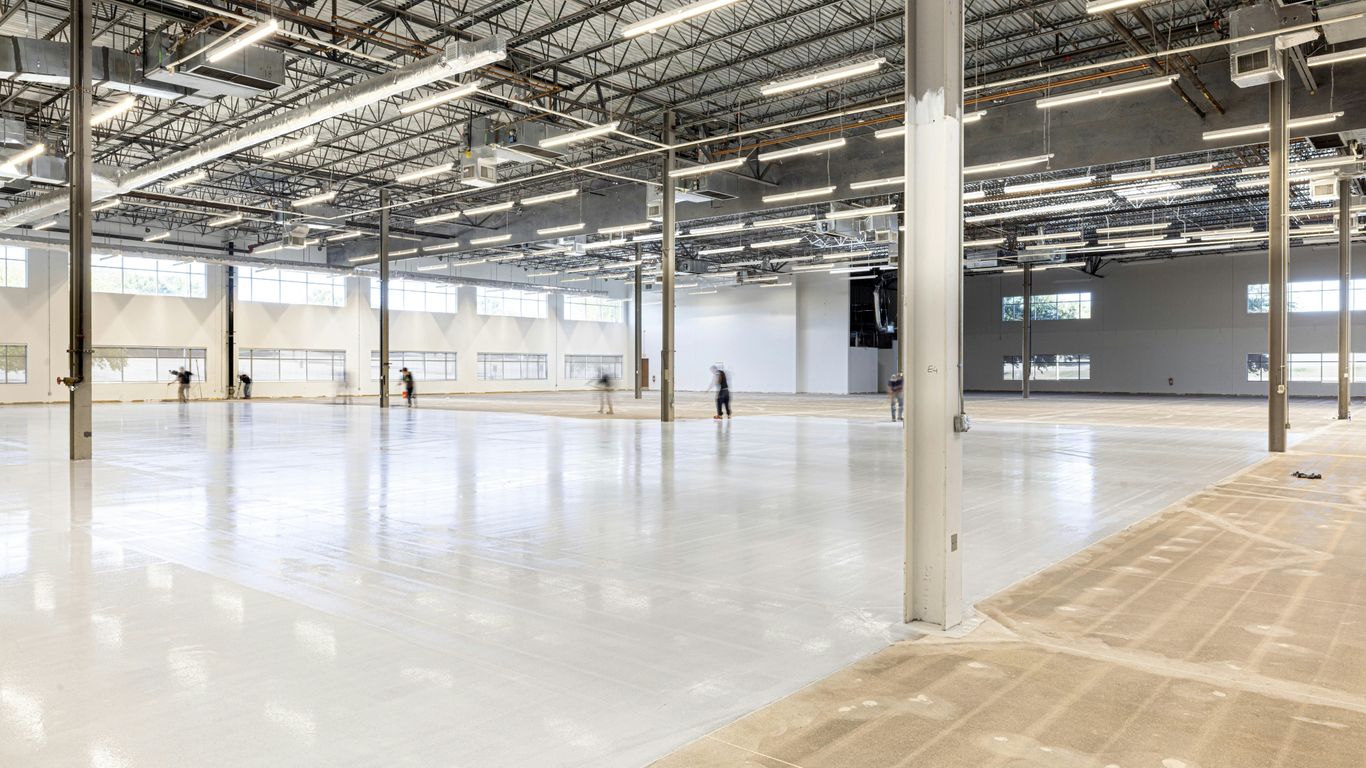 Data center infrastructure featuring high performance compute