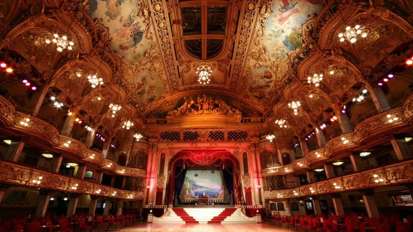 Interior view of the ornate hall