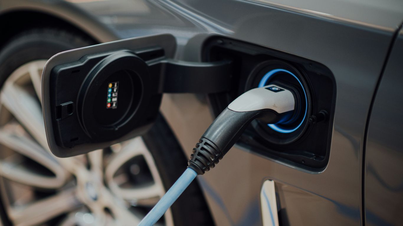 Best Charging Cable Organizers for the Tesla Model Y Juniper: Fit, Features and Buying Guide