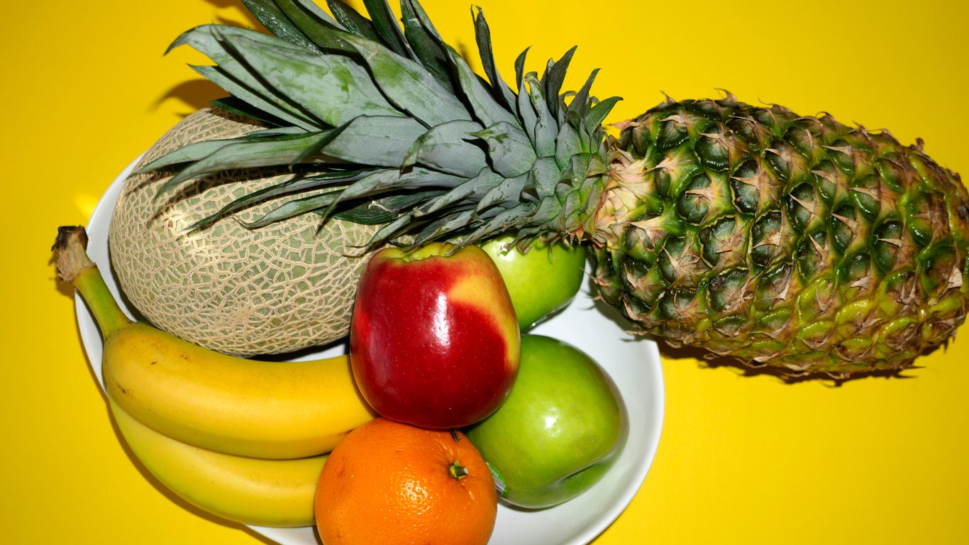 flat lay photography several fruits
