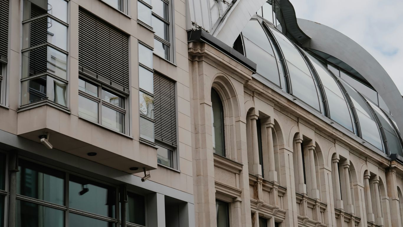 A large building with a dome on top of it