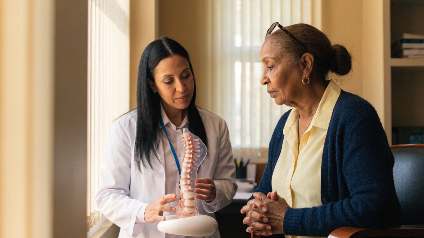 Coluna e saúde óssea em avaliação médica
