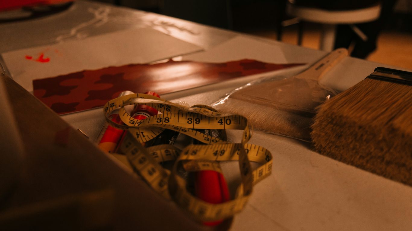 Measuring acrylic for perfect display