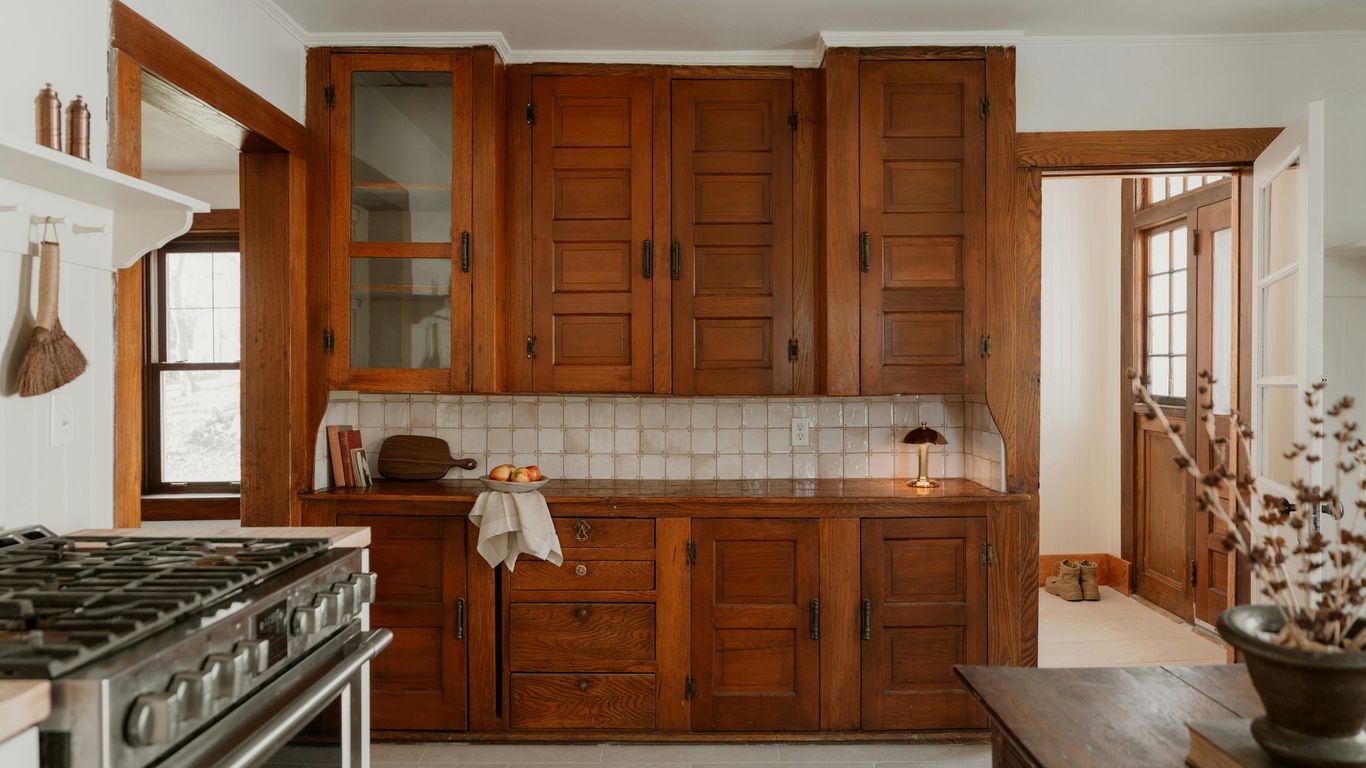 Refurbish Kitchen Cabinets