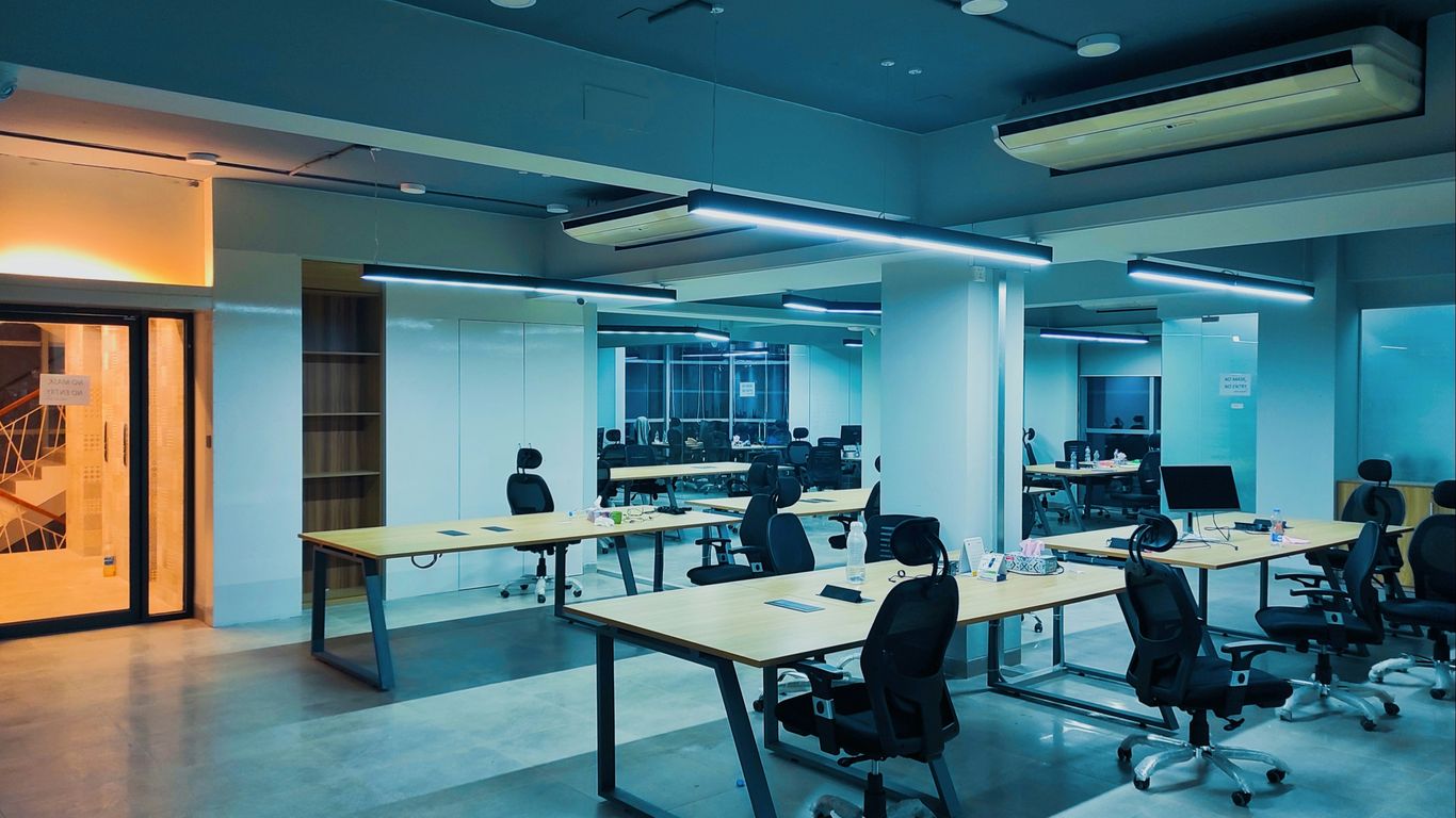 Space technology workstation