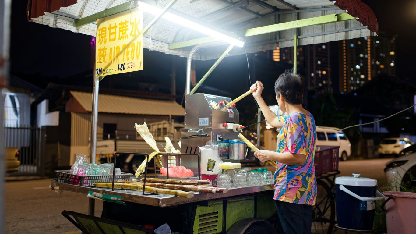 Iconic street food stalls at lunchtime