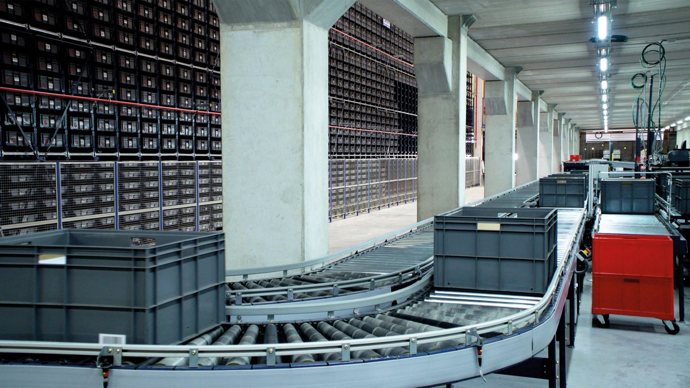 Digit robot navigating a warehouse