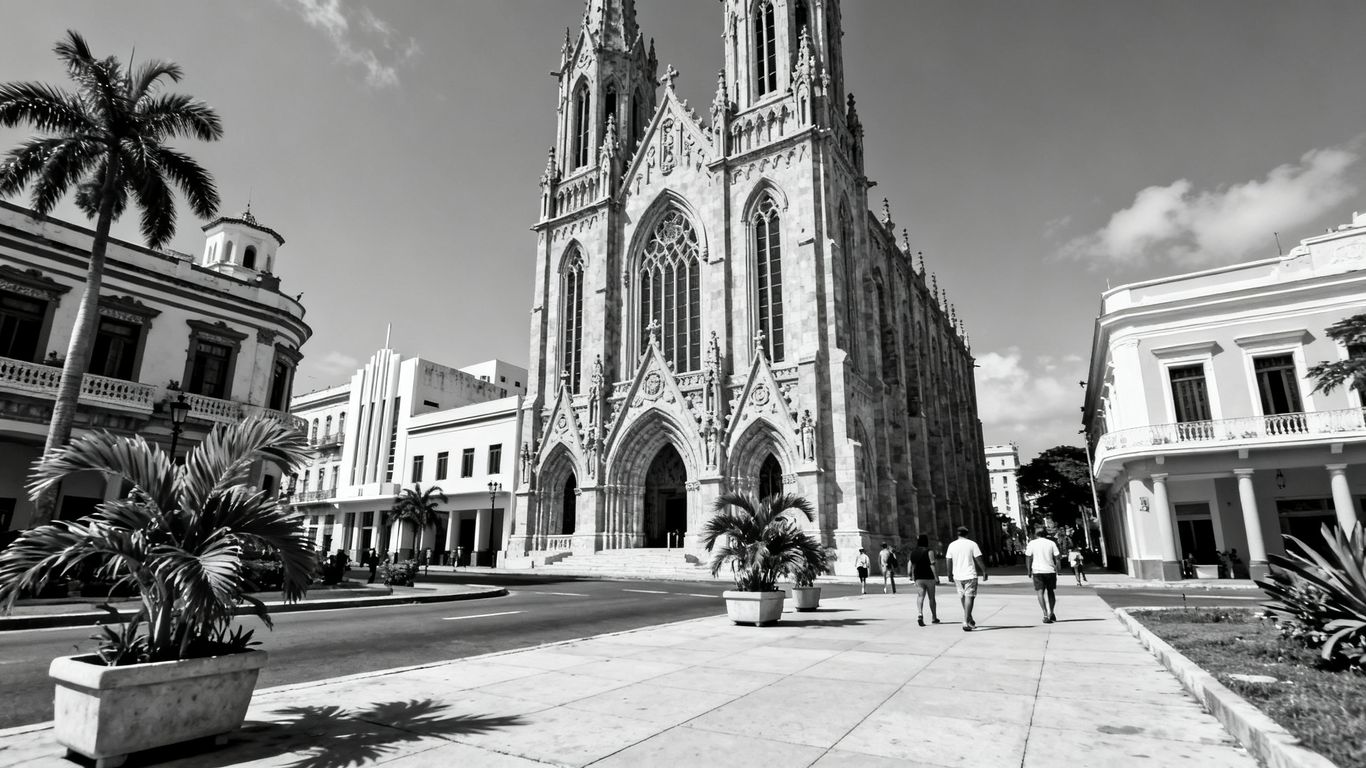 Palace facade framed by Medellín streets