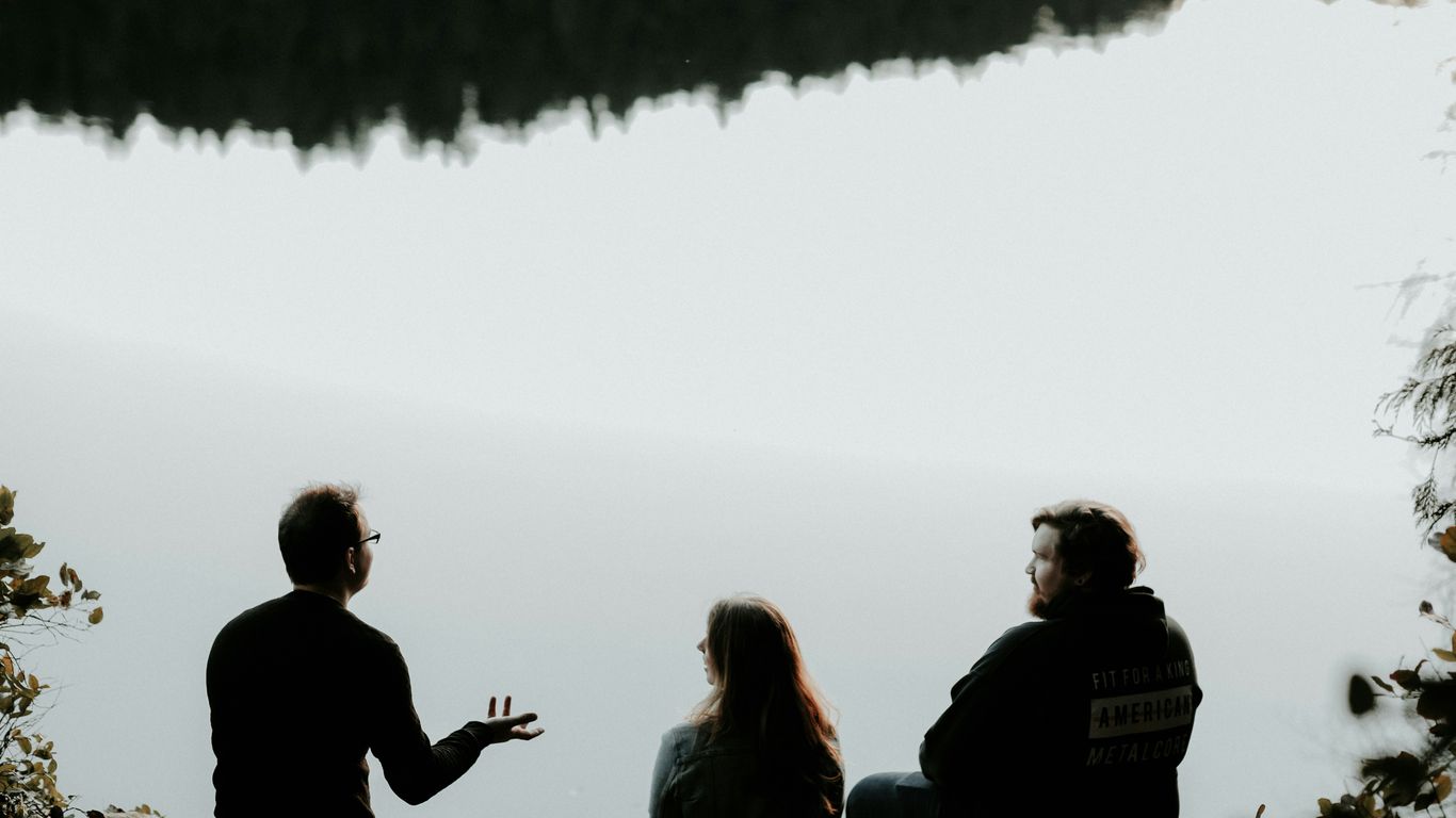 Telling a Story or Joke in English: Techniques for Captivating Listeners