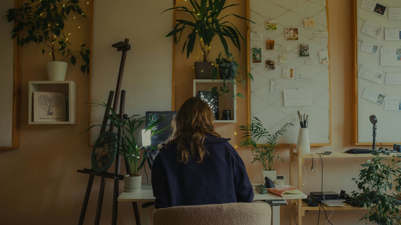 Building a Personal Brand Online: A Creative's Guide
