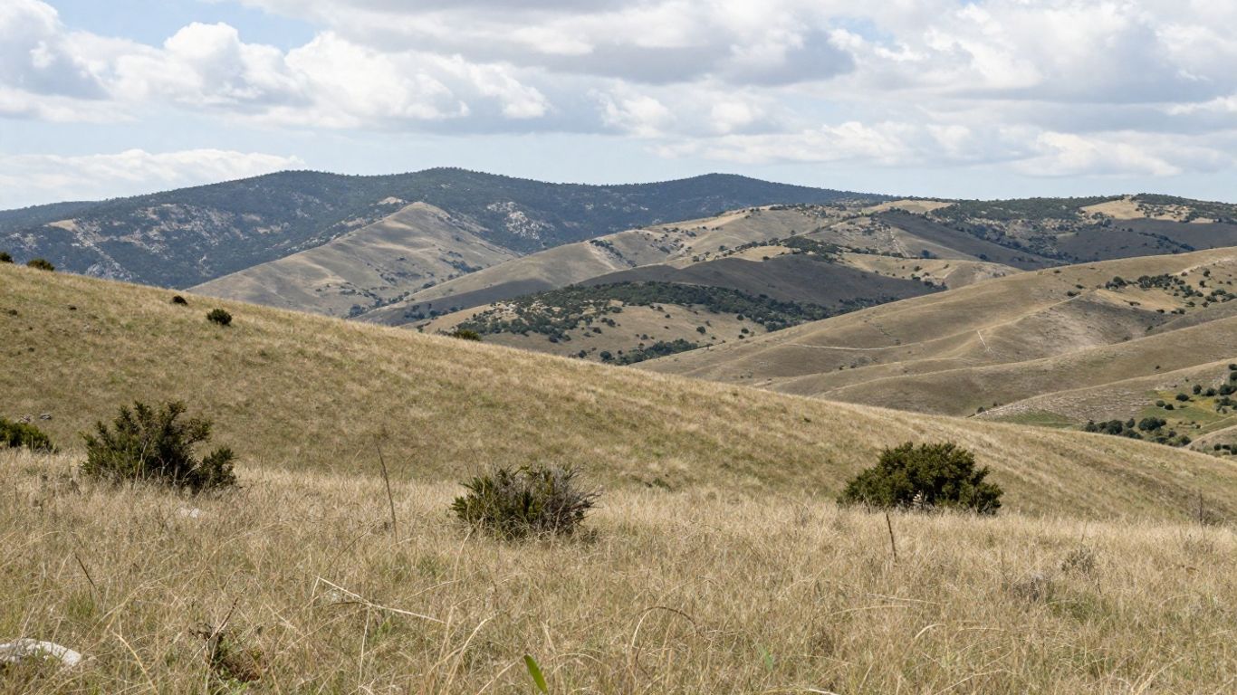 Open ridgeline above the Verdon landscape