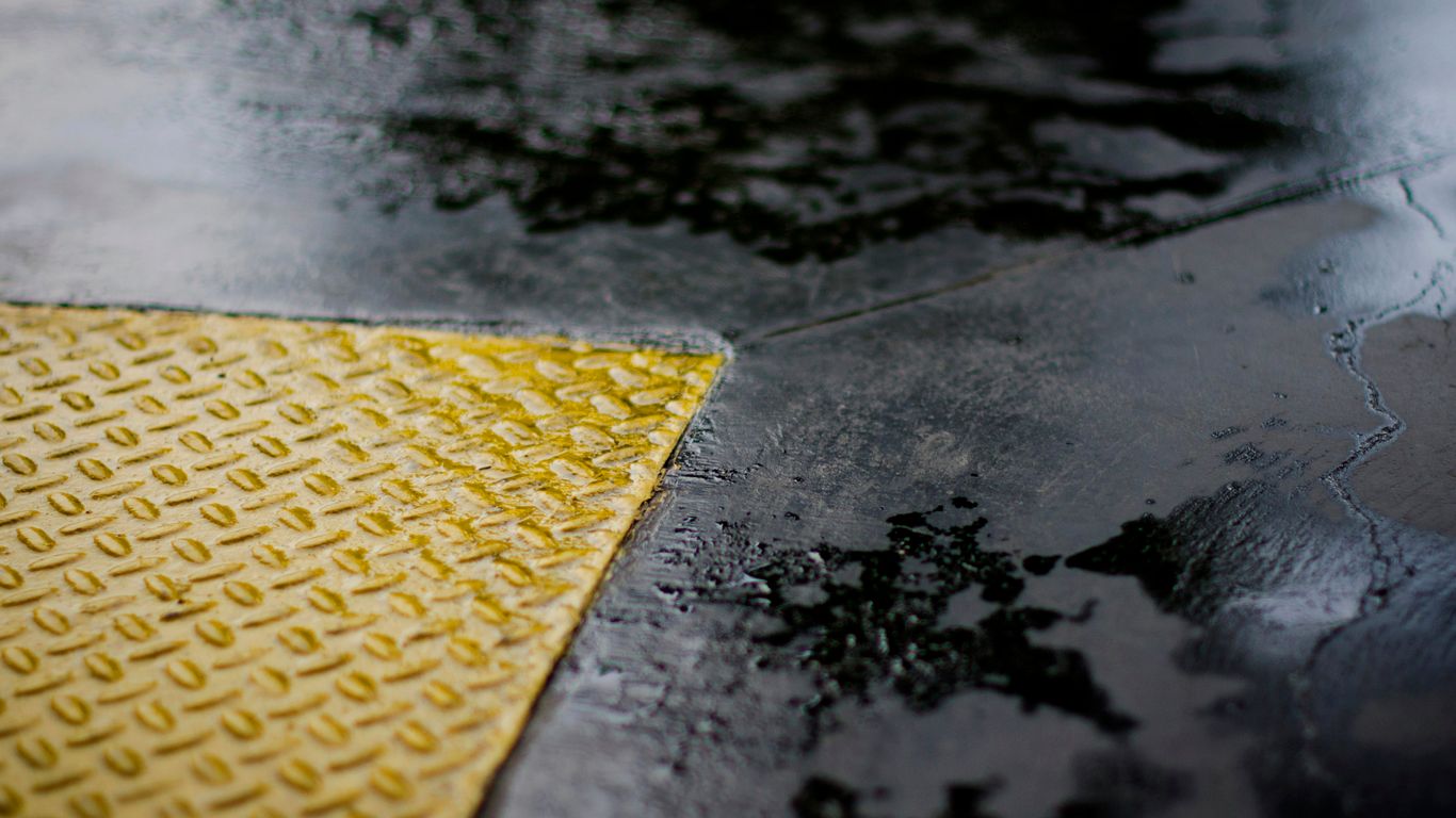 Refreshing your sweaty mat
