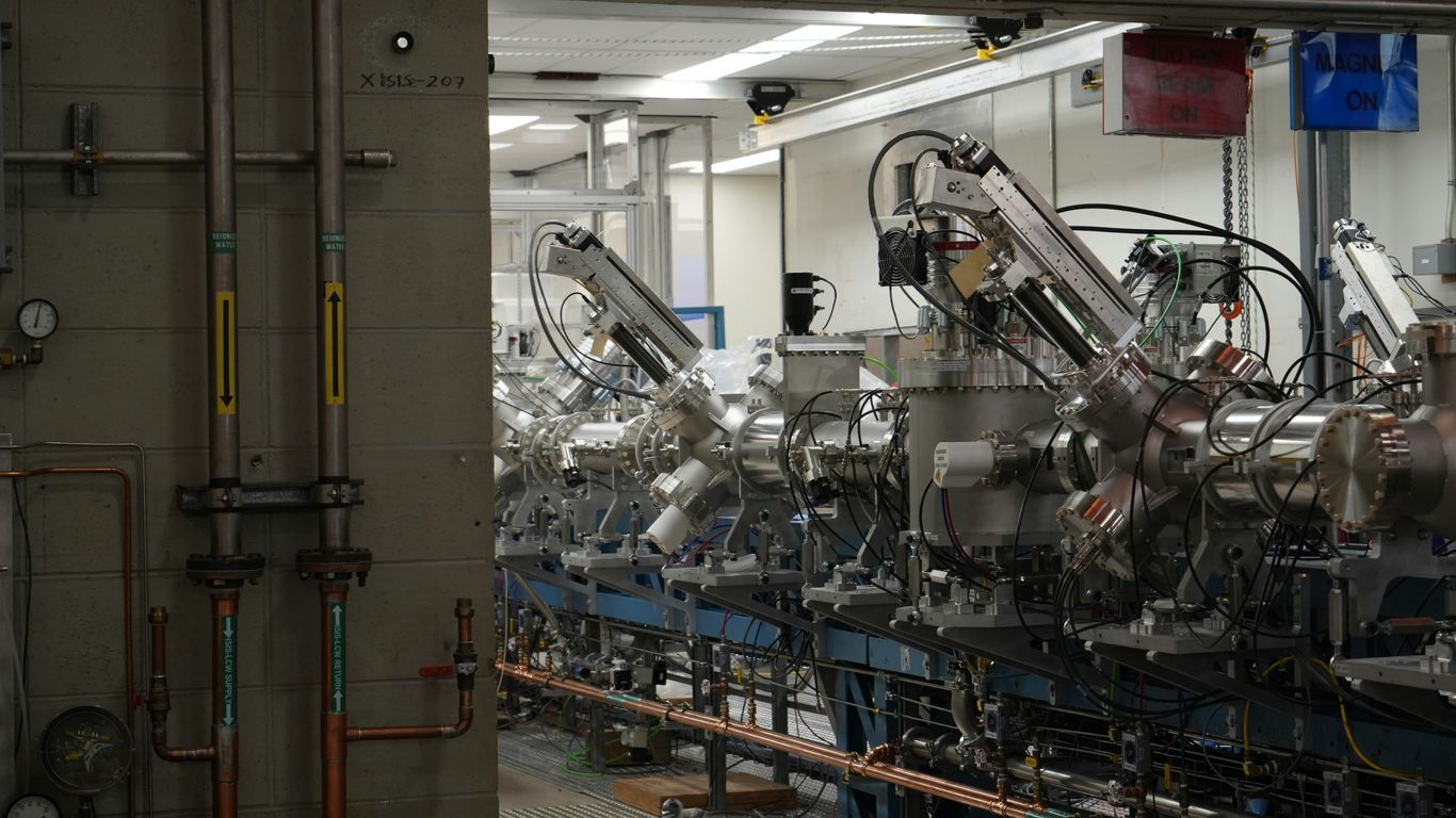 The internal structure of a precision vacuum laser chamber