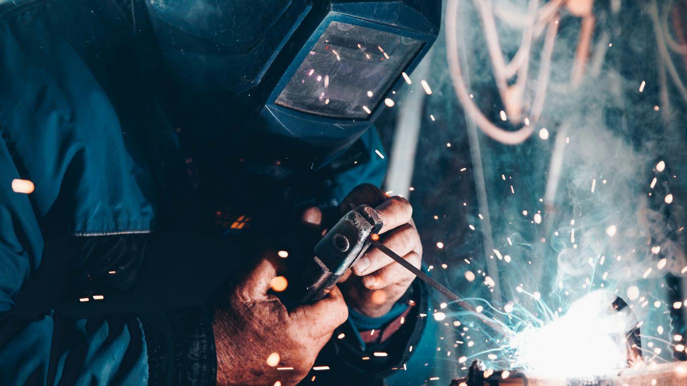 Robot welding on complex metal frame