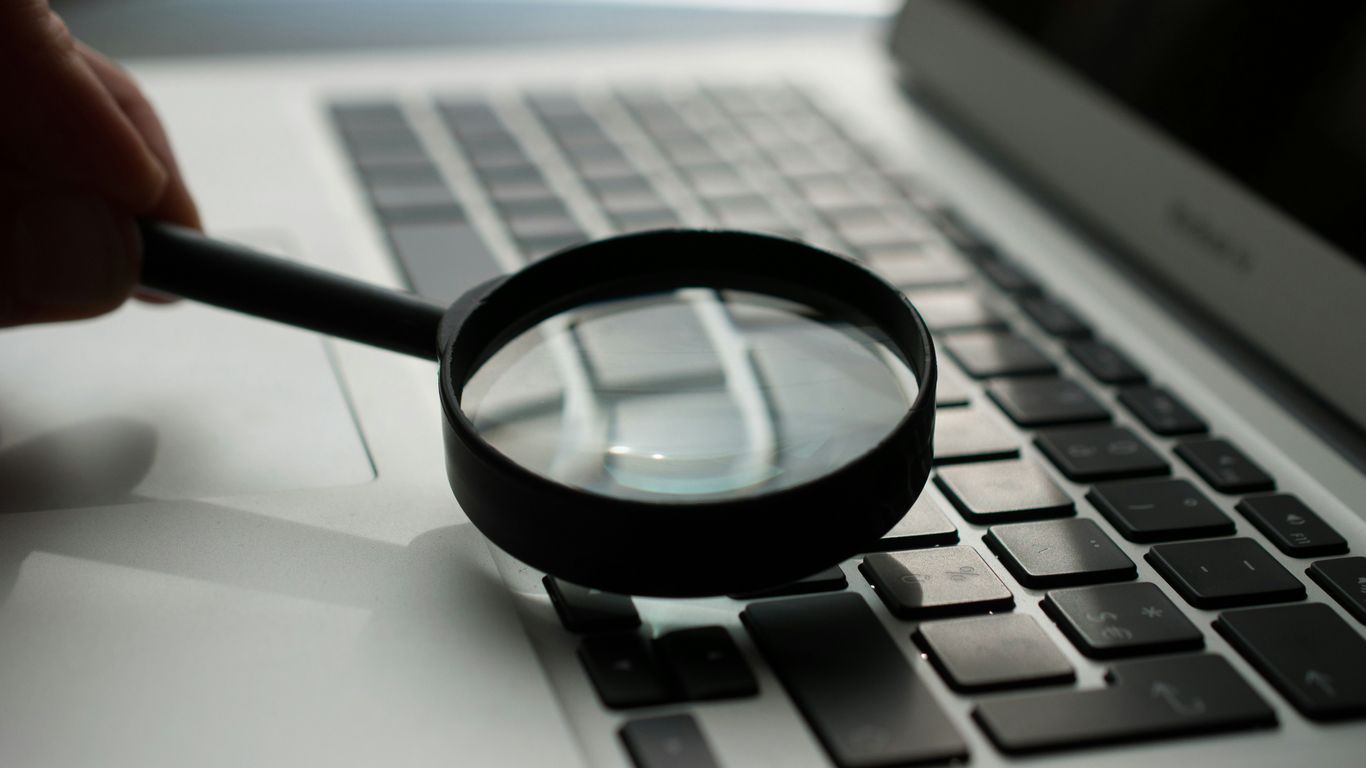 TradeNet classification search on computer
