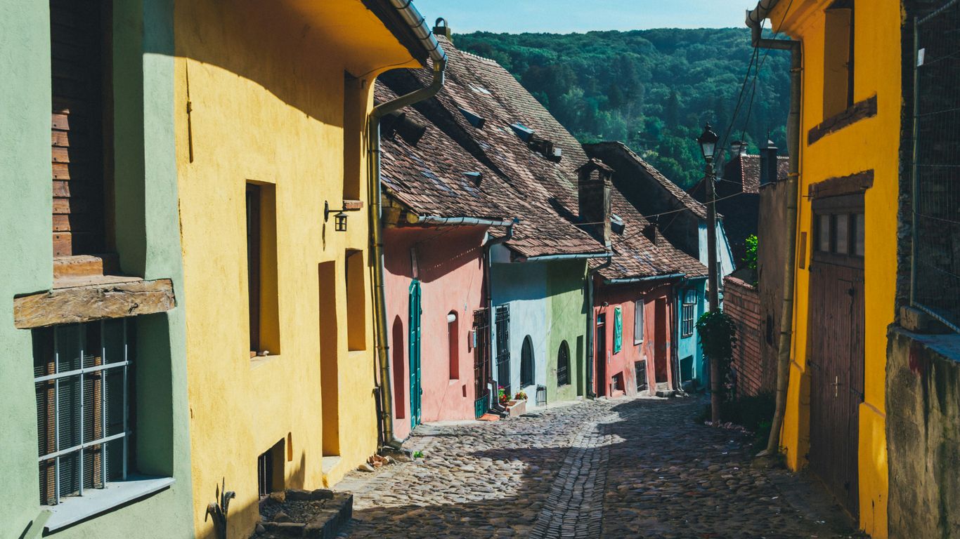 Traditional street scenes in vibrant local districts