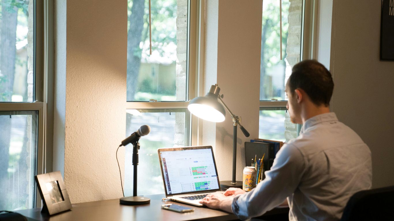 I Was the Forgotten Remote Employee — Here’s How I Made Myself Visible