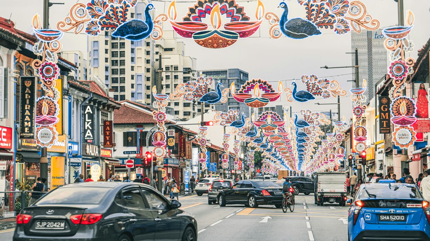 Colourful shophouses along Little India street