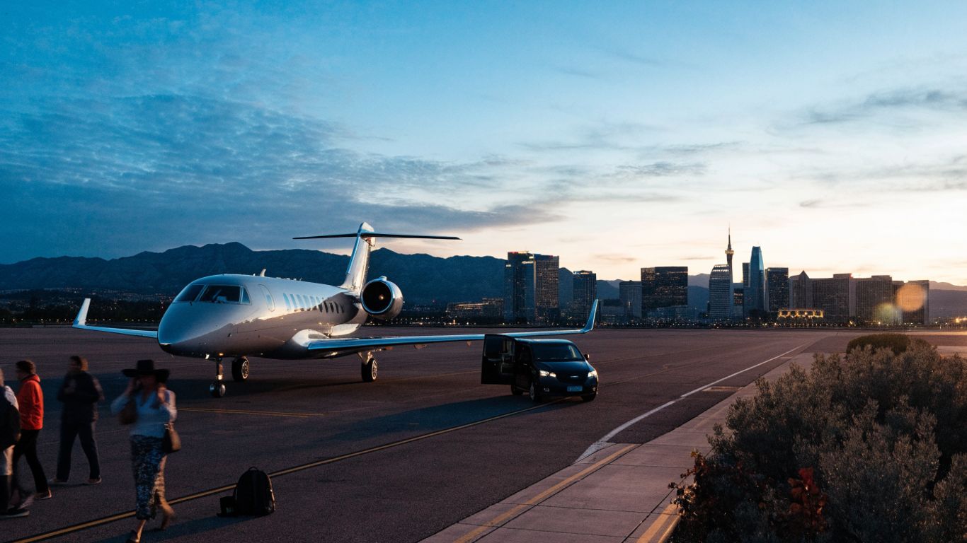 Las Vegas private jet charter: How to plan a smooth, personalized flight