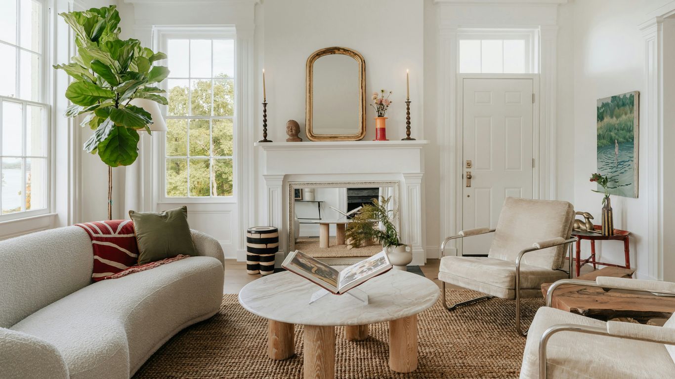 Living room with round coffee table