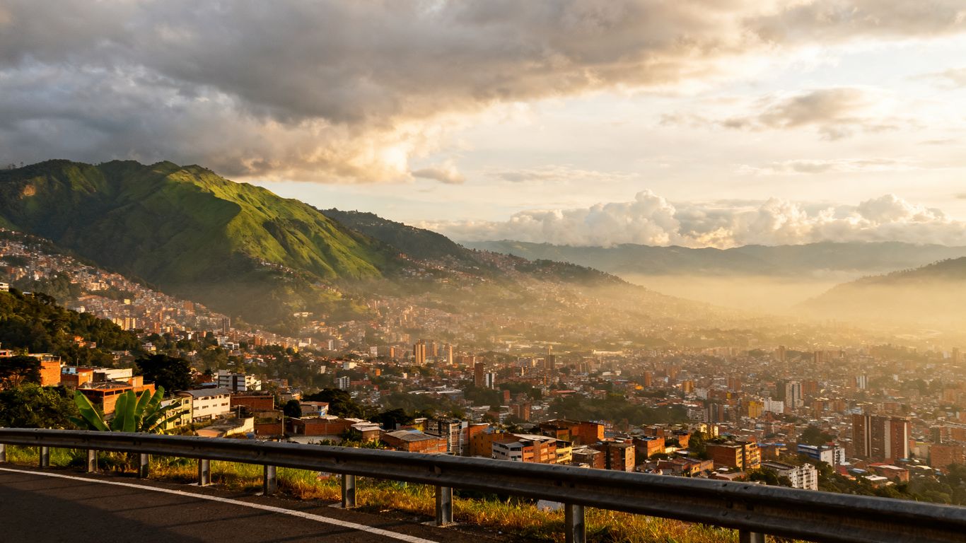 Medellín Valley seen from a Las Palmas overlook