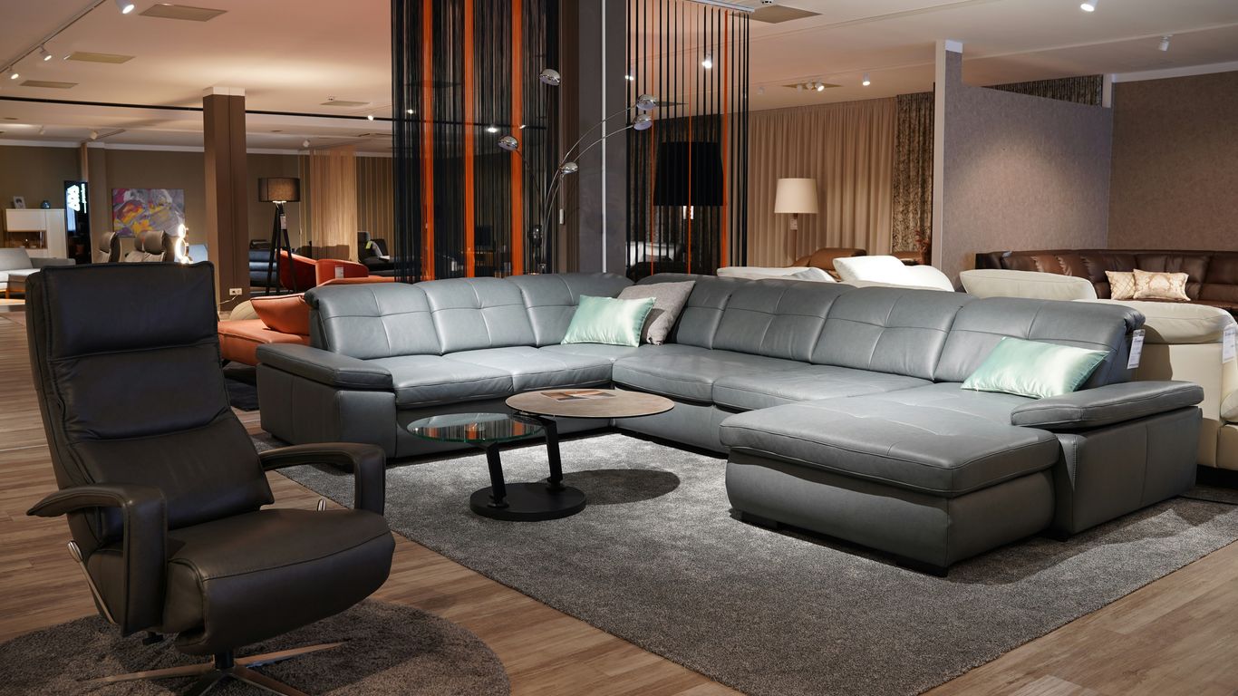 Foshan furniture showroom and factory district