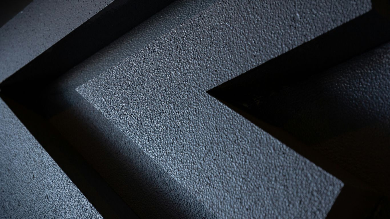 Foam corner protection around stone furniture