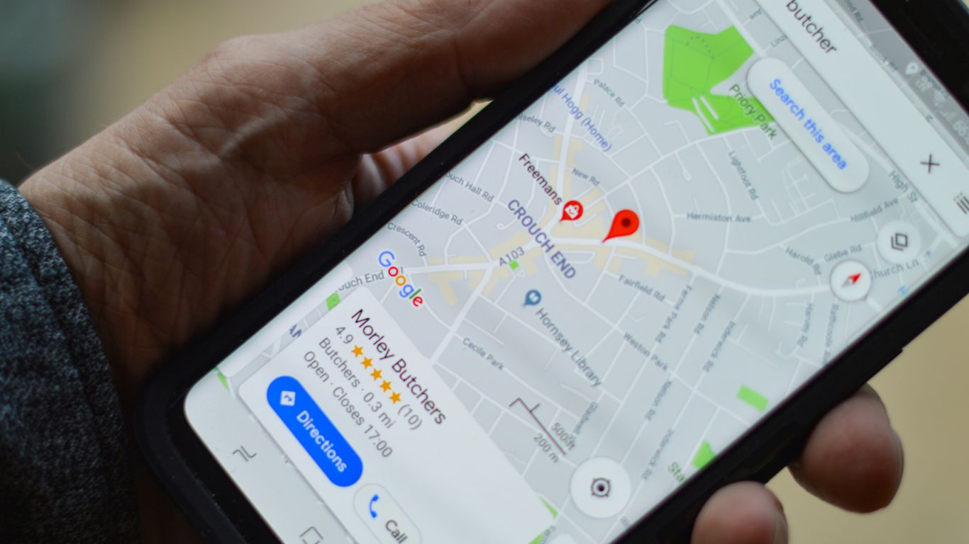 Busca local por serviços jurídicos no celular
