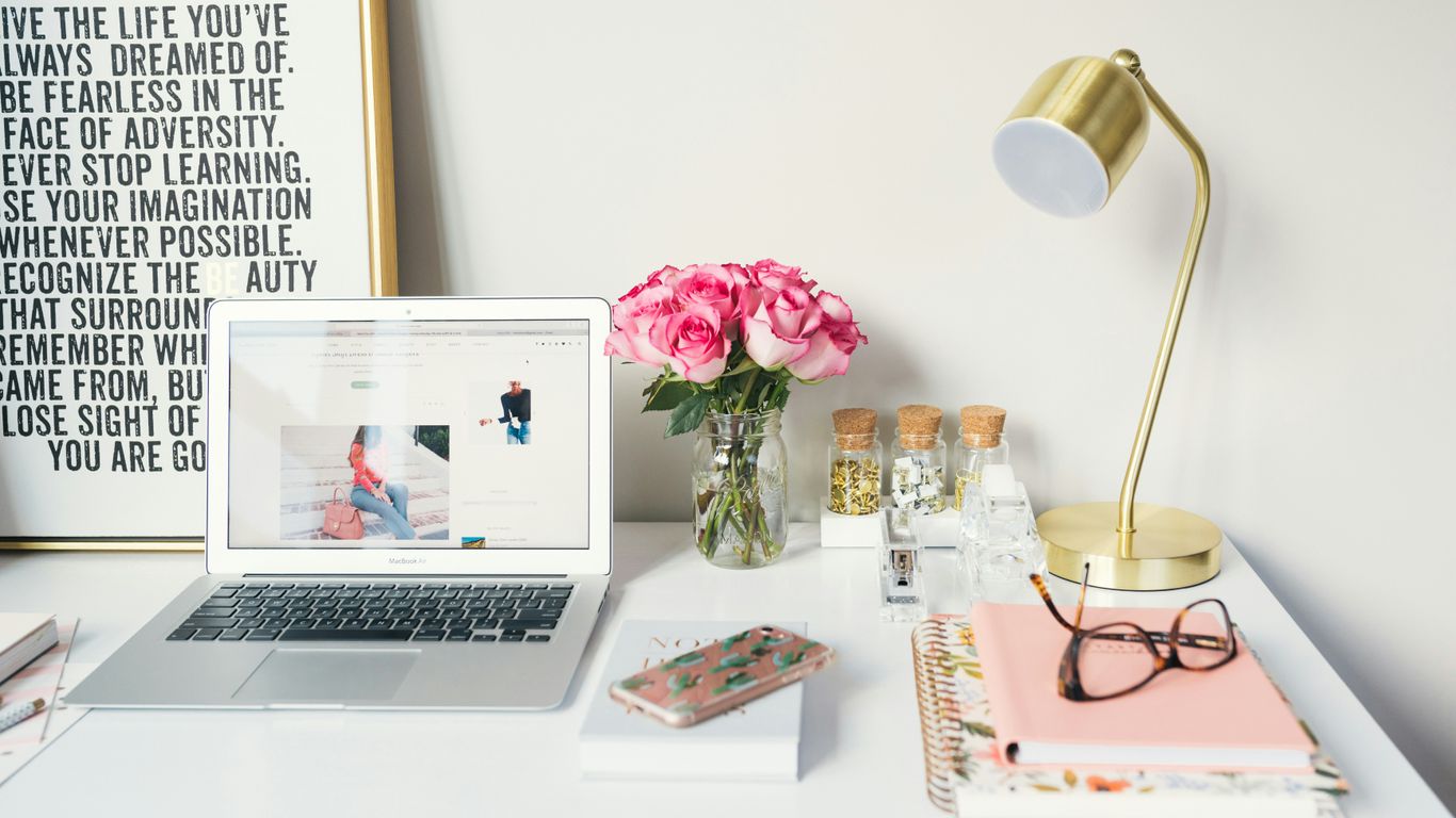 Why I Stopped Answering Emails Immediately (Best Decision Ever)