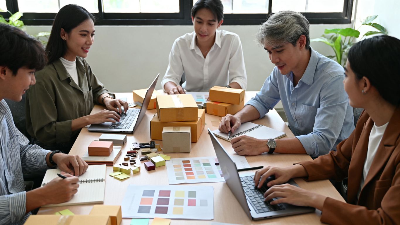 Amazon listing optimization and campaign planning workspace