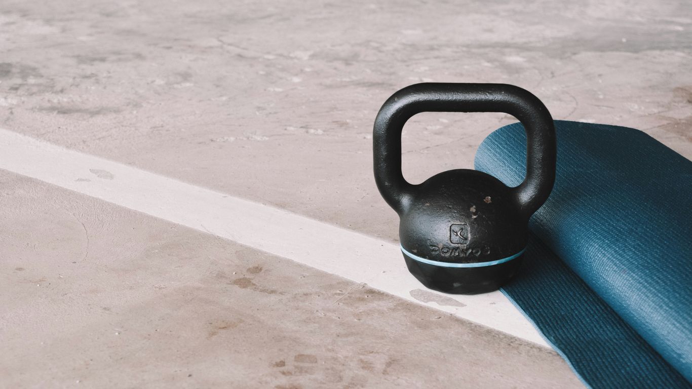 black kettle bell