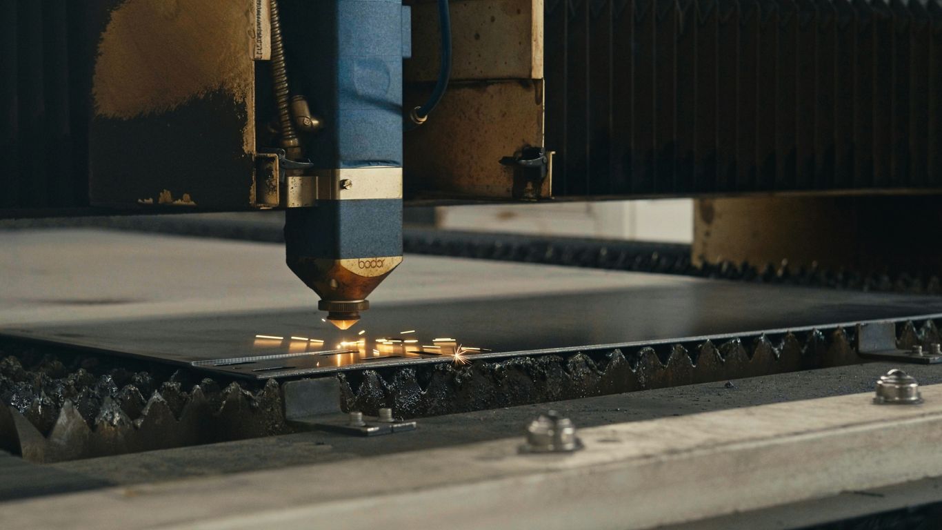 Waterjet cutting detailed stone component