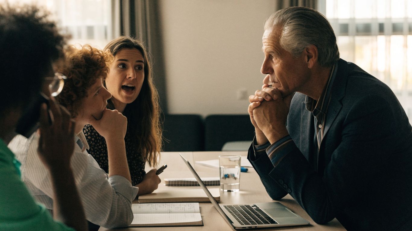 Commercial leader coaching a small team