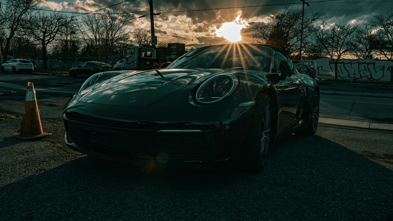 Tesla Window Tinting Guide: Aesthetics, Privacy, and Heat Rejection