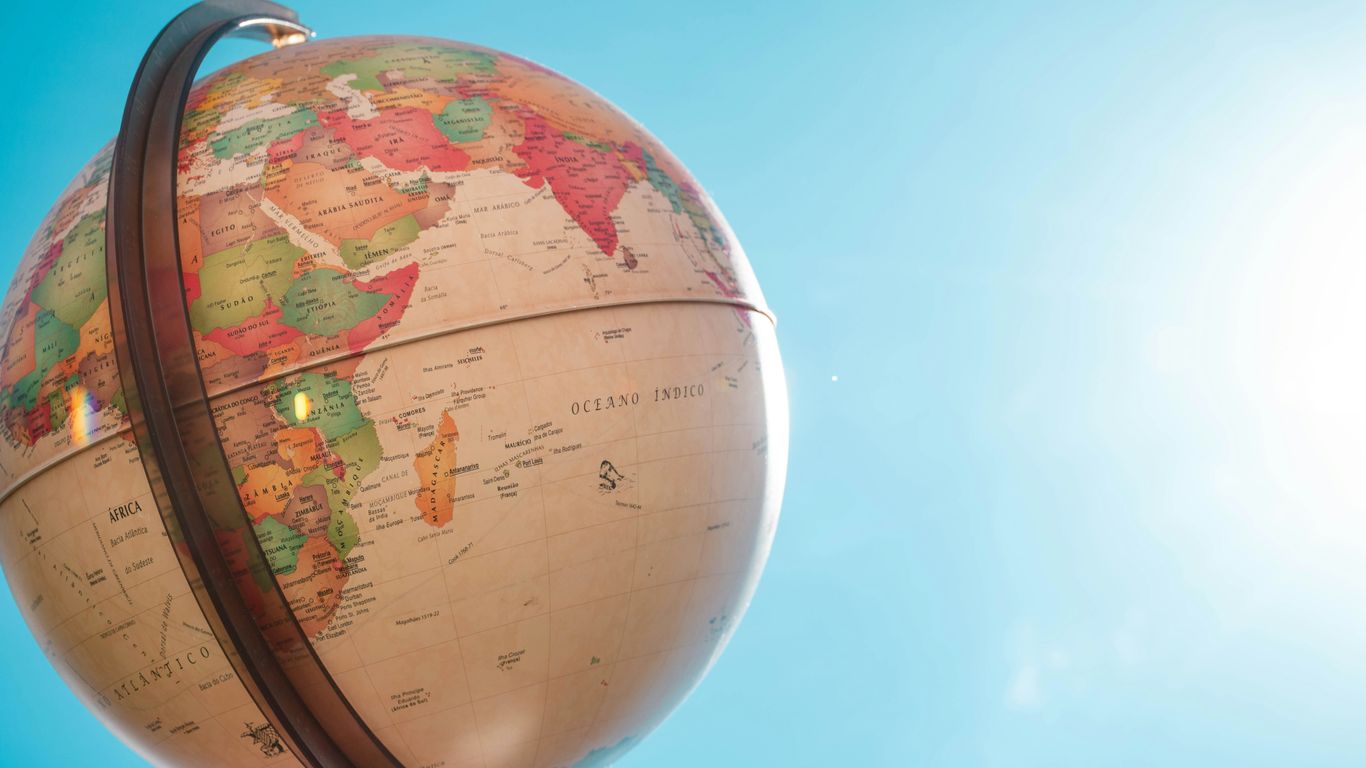 Managing cross-border shipments with efficiency