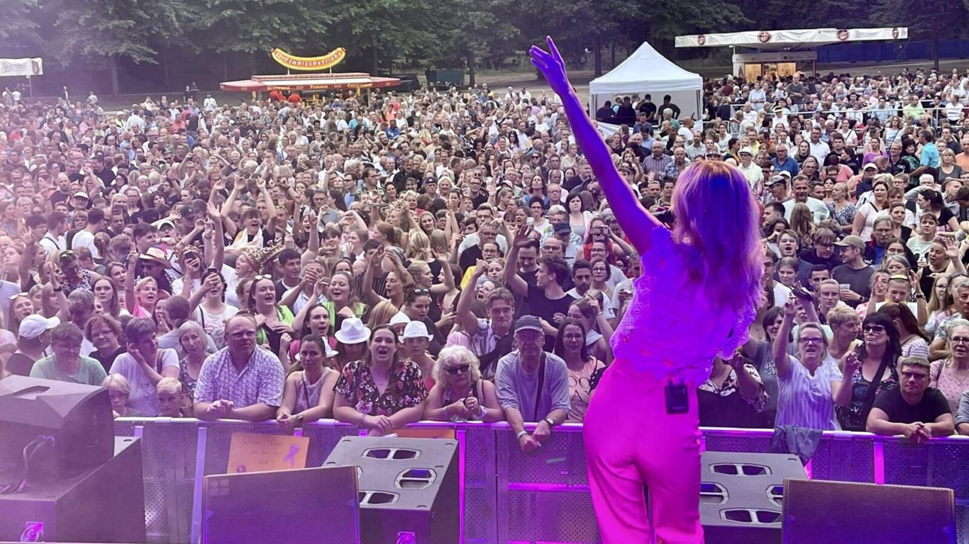 Showeinlage Helene Fischer Double auf Stadtfest