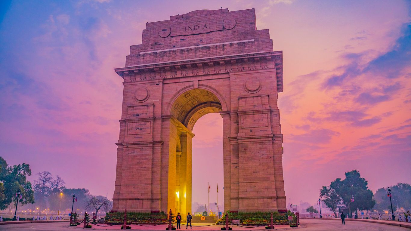 The historic gate of the legendary cultural park
