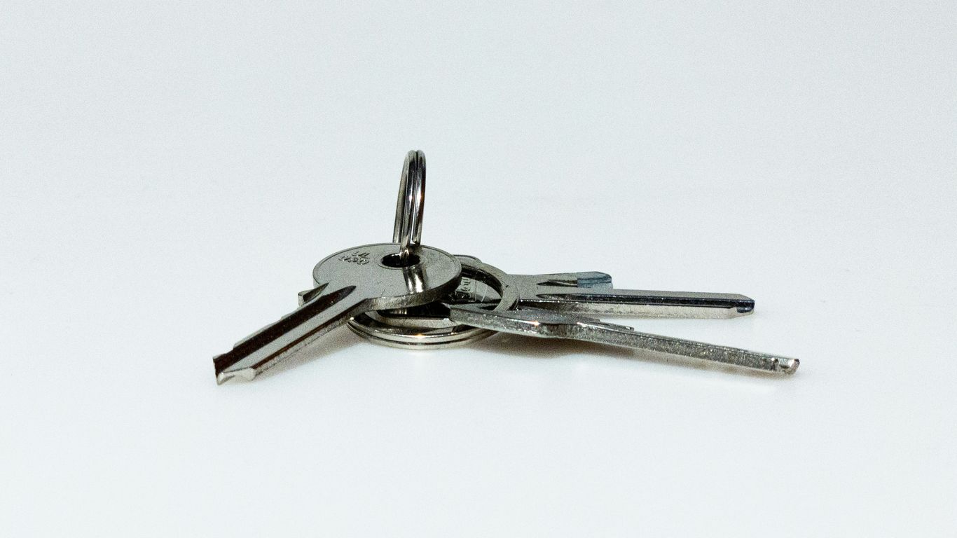 Tools and hardware metal rings