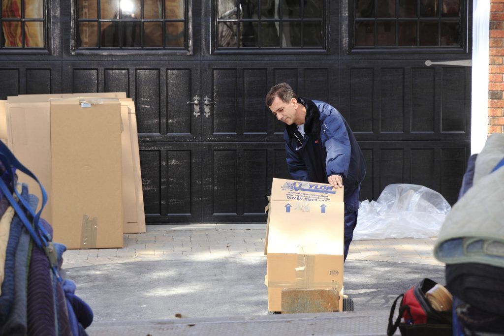 Documentation for cross-border moves