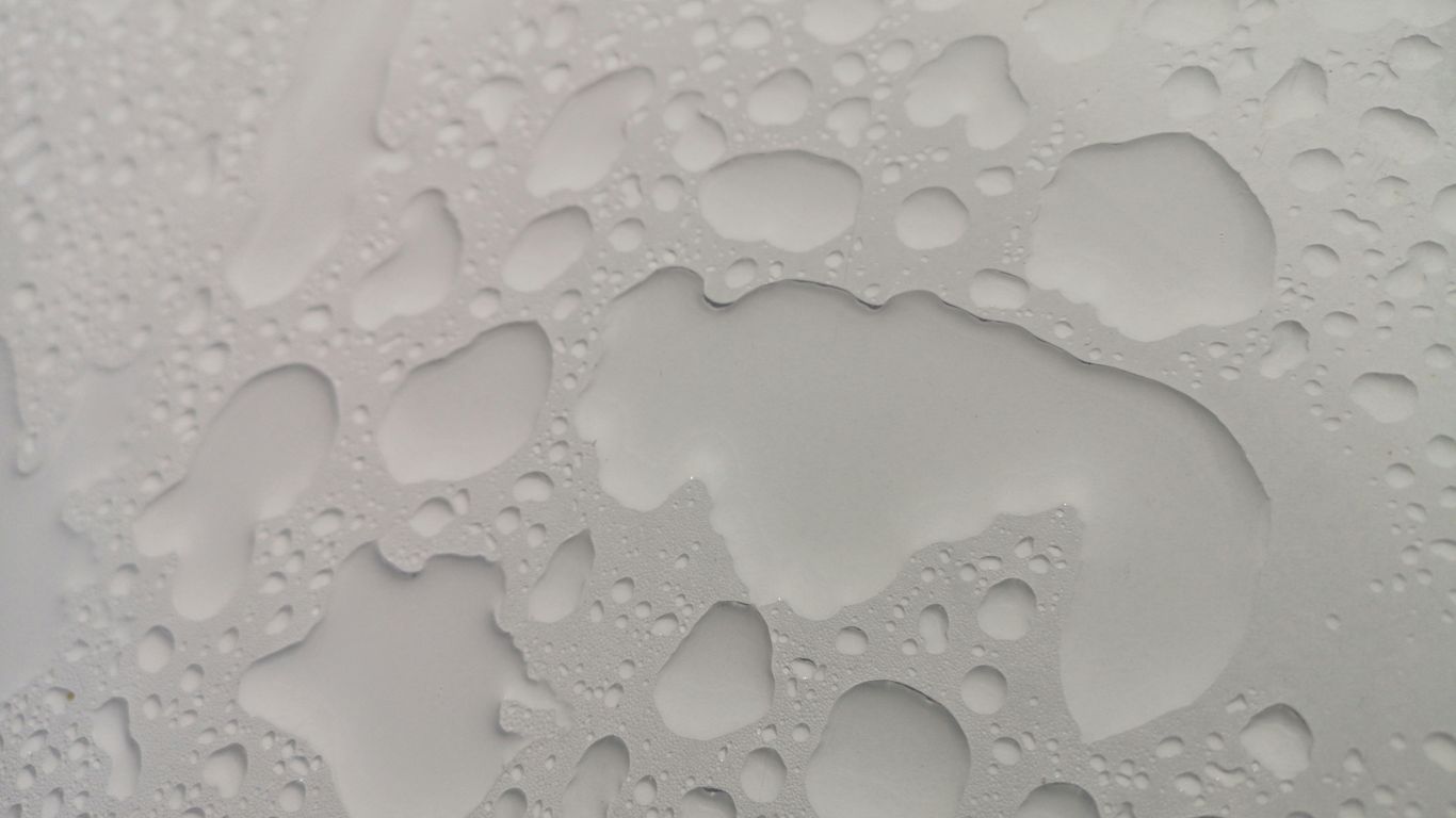 Careful cleaning of acrylic