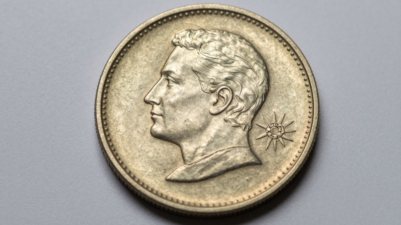 Cross-section of a clad coin showing metal layers.